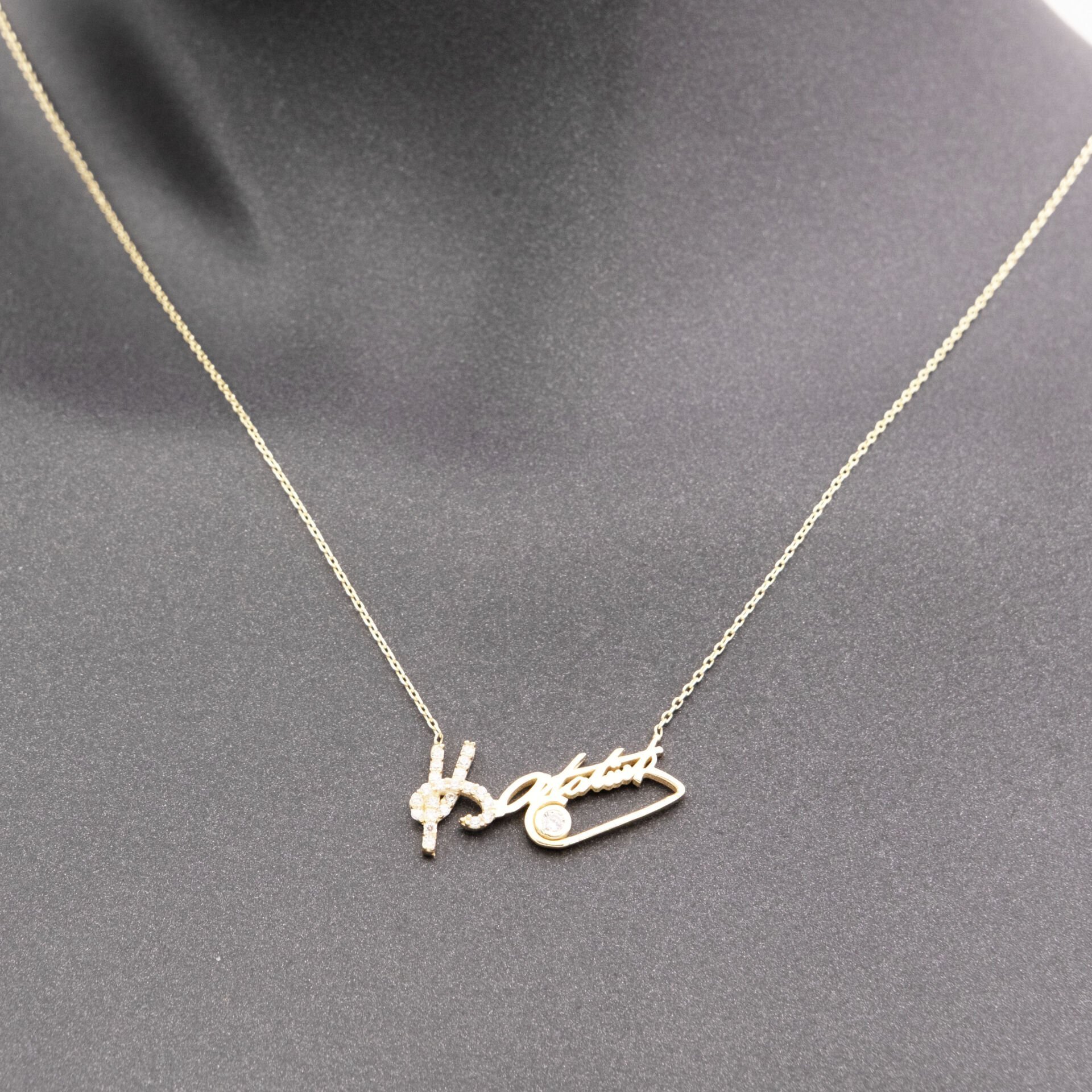 14 Taşlı Kemal Atatürk İmzası Altın Kolye