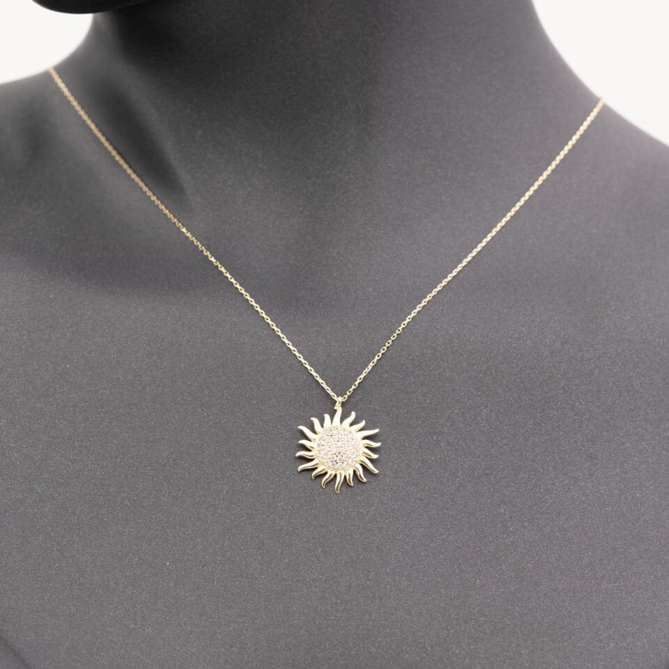 14 Taşlı Güneş Detaylı Altın Kolye