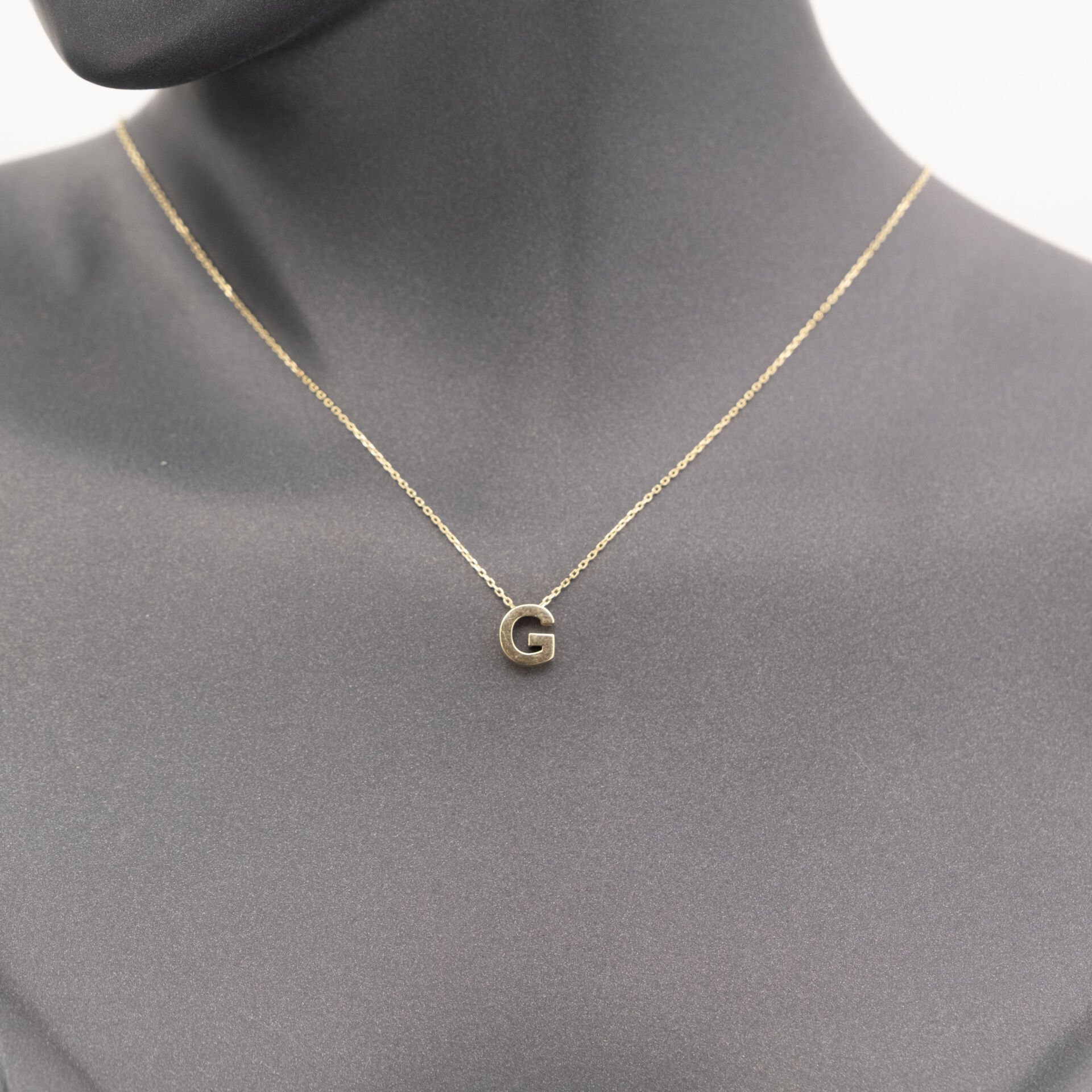 14 G Harfli Altın Kolye