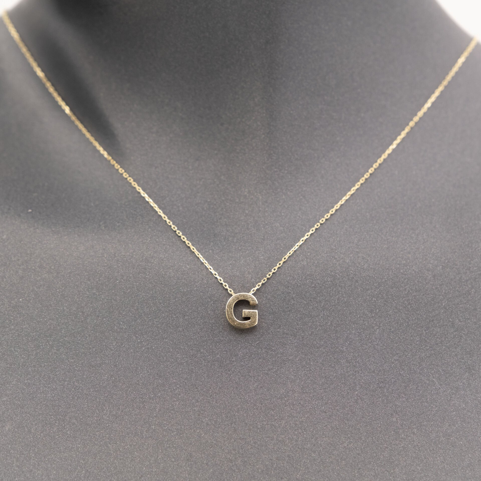 14 G Harfli Altın Kolye