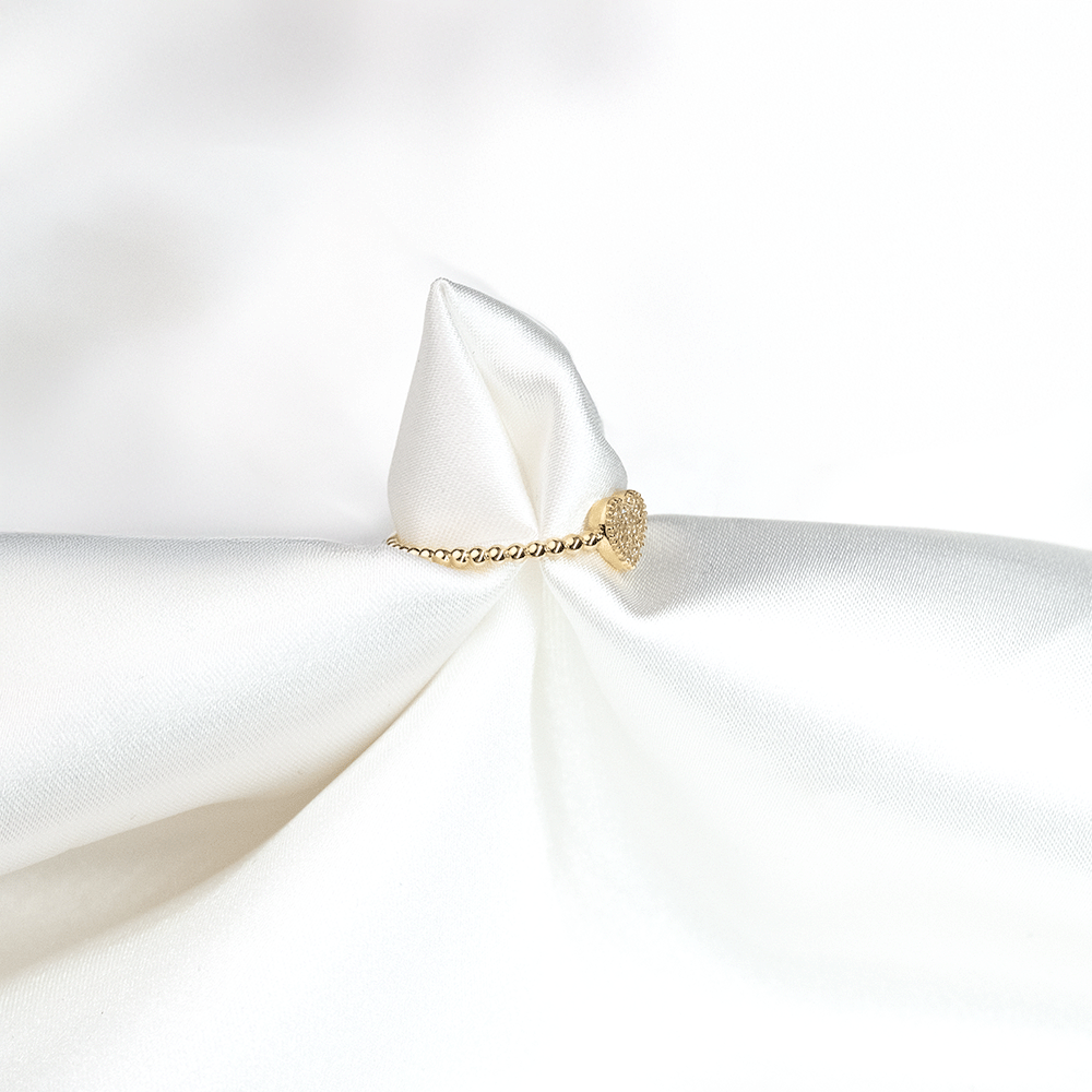 14 Ayar Taşlı Kalp Figürlü Kenarları Toplu Altın Yüzük