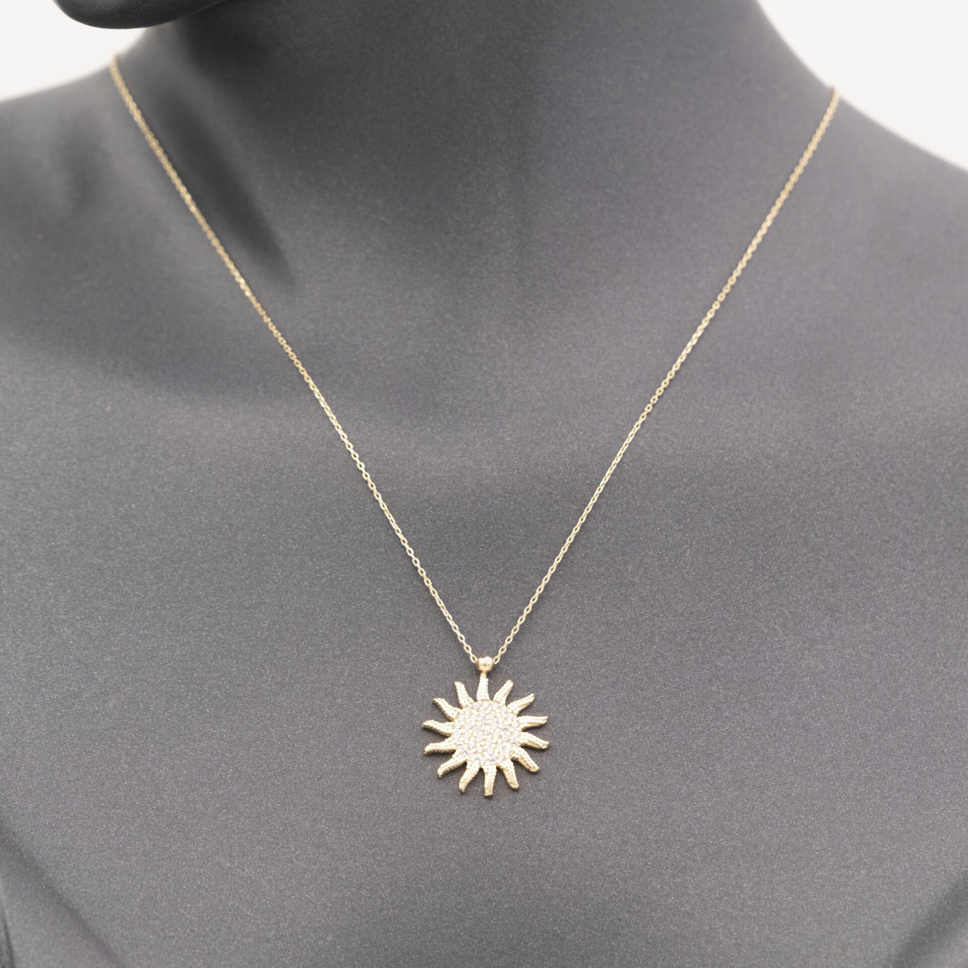 14 Taşlı Güneş Altın Kolye