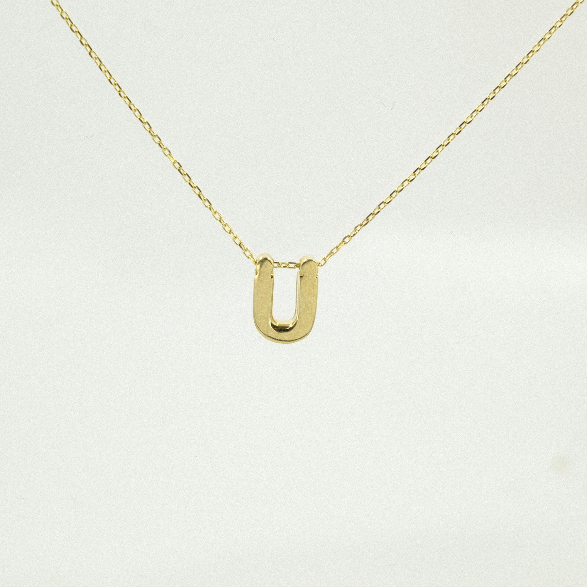 14 Ayar Minimal “U” Harfli Altın Kolye