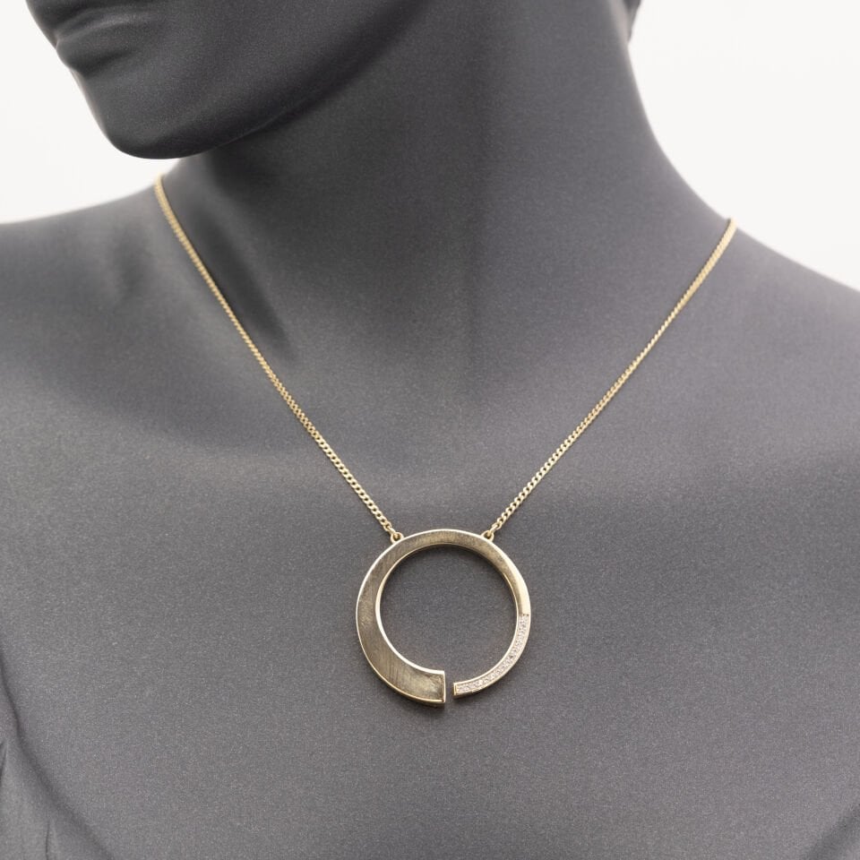 14 Ayar Beyaz Taşlı Dairesel Altın Kolye