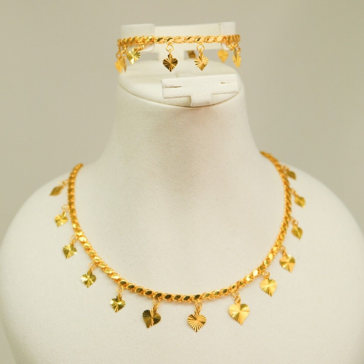 14 Ayar Sallantılı Kalpli Altın Bileklik