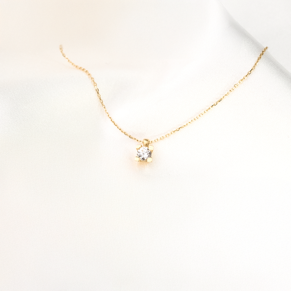 14 Ayar Yuvarlak Taşlı Detaylı Zincir Altın Kolye