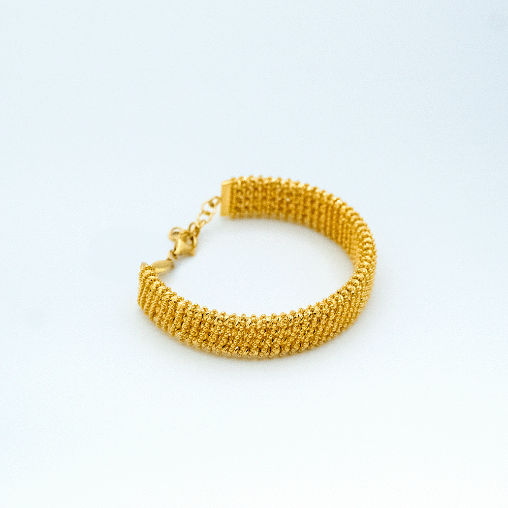 22 Ayar Dorikalı Çizgili Kelepçe Altın Bileklik