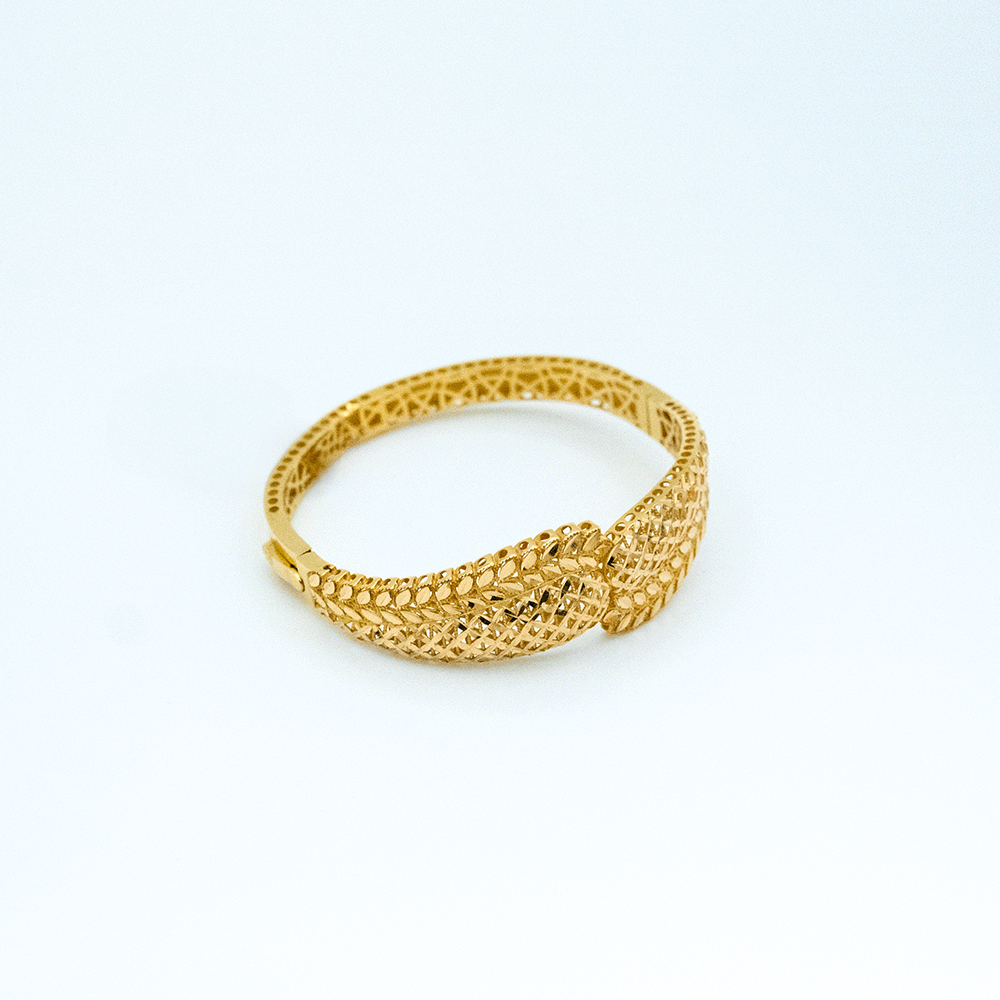 22 Ayar Parıltılı Başak Detaylı Kelepçe Altın Bileklik