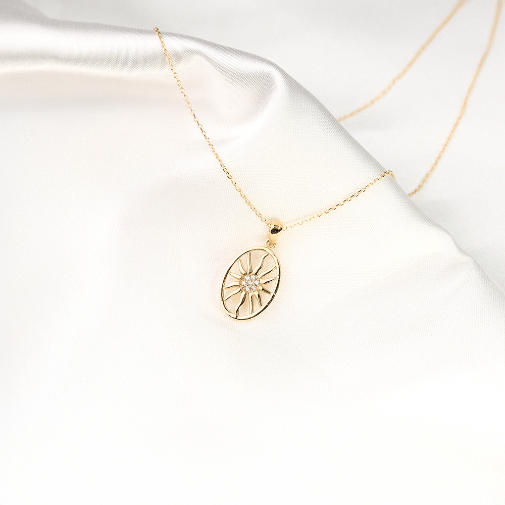 14 Ayar Taşlı Güneş Altın Kolye