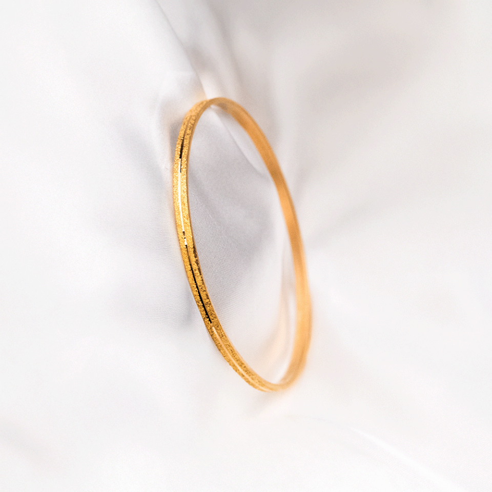 22 Ayar Parıltılı Ortadan Şeritli Kibrit Çöpü Gold Altın Bilezik 30 Gr 6.4 ⌀