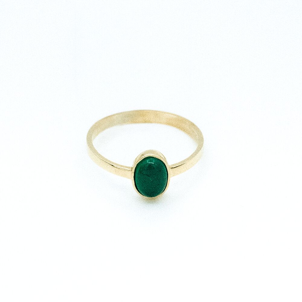 14 Ayar Oval Yeşil Taşlı Altın Yüzük