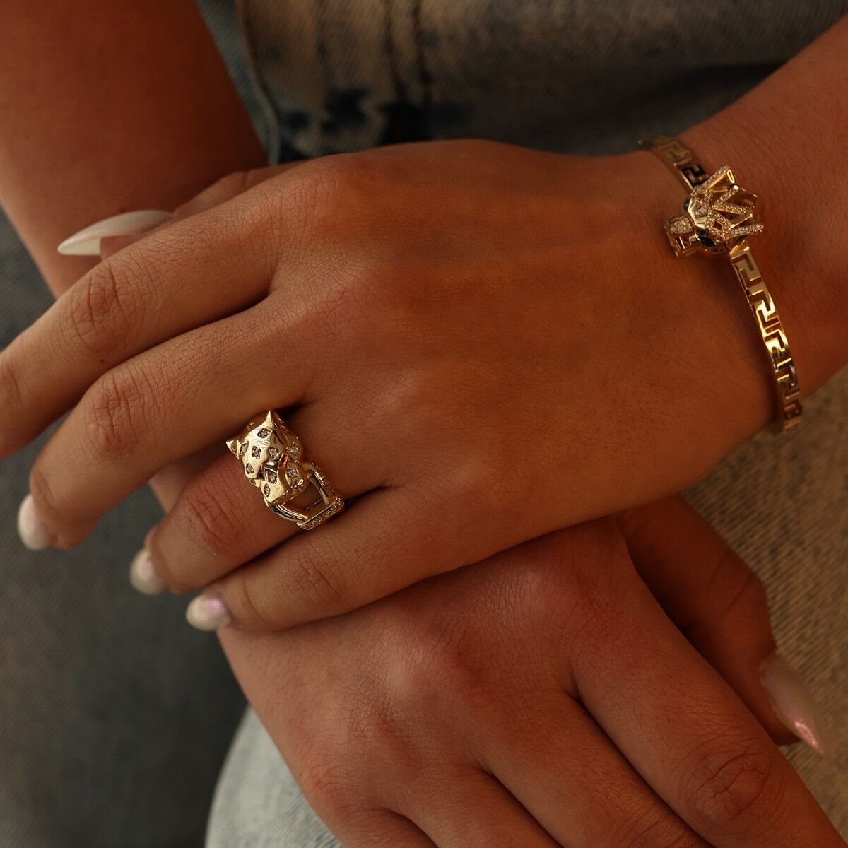 14 Ayar Taşlı Kaplan Figürlü Altın Yüzük