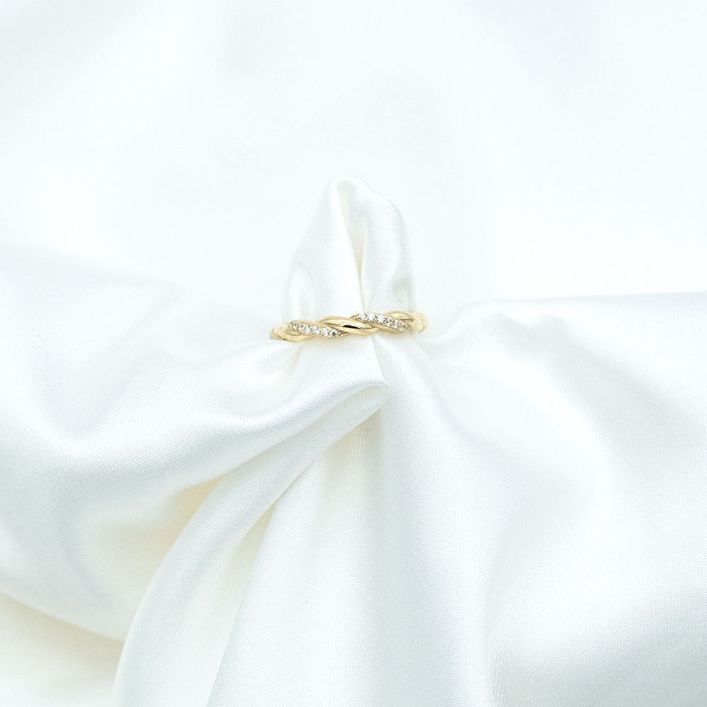 14 Ayar Taşlı Sarmal Altın Yüzük