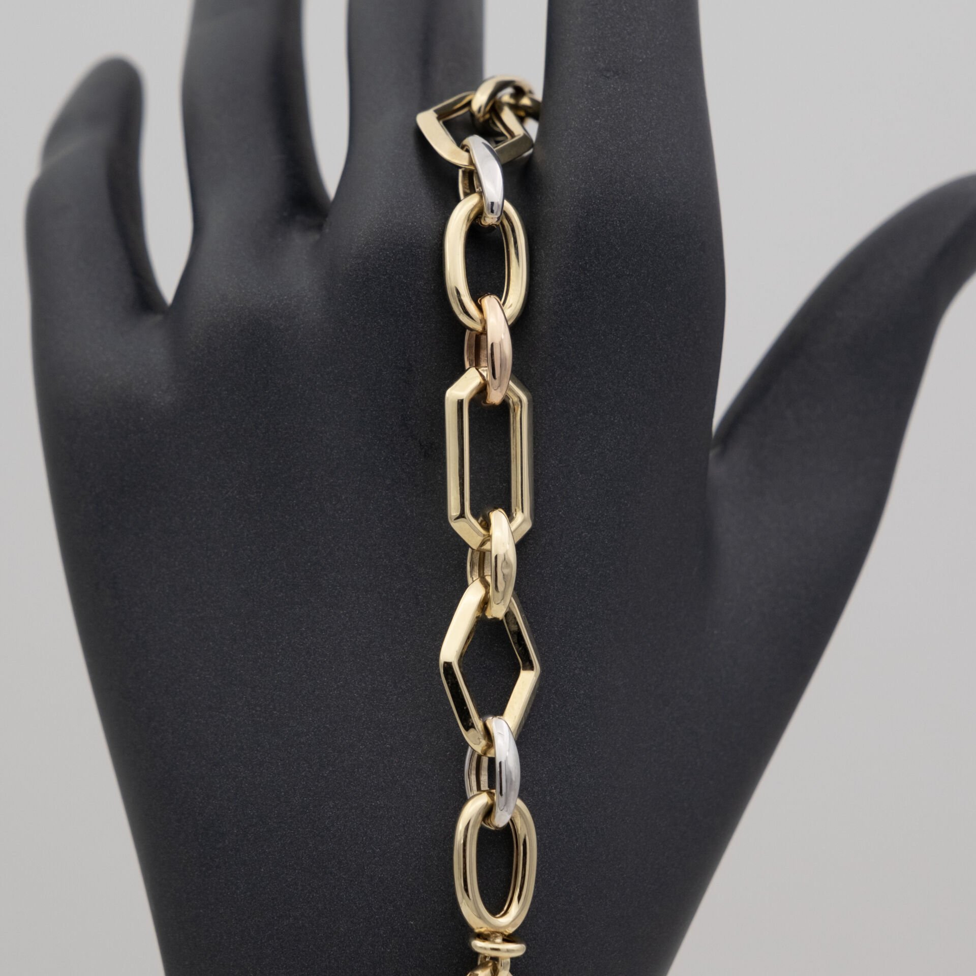 14 Ayar Yuvarlatılmış Dörtgen Detay Altın Bileklik