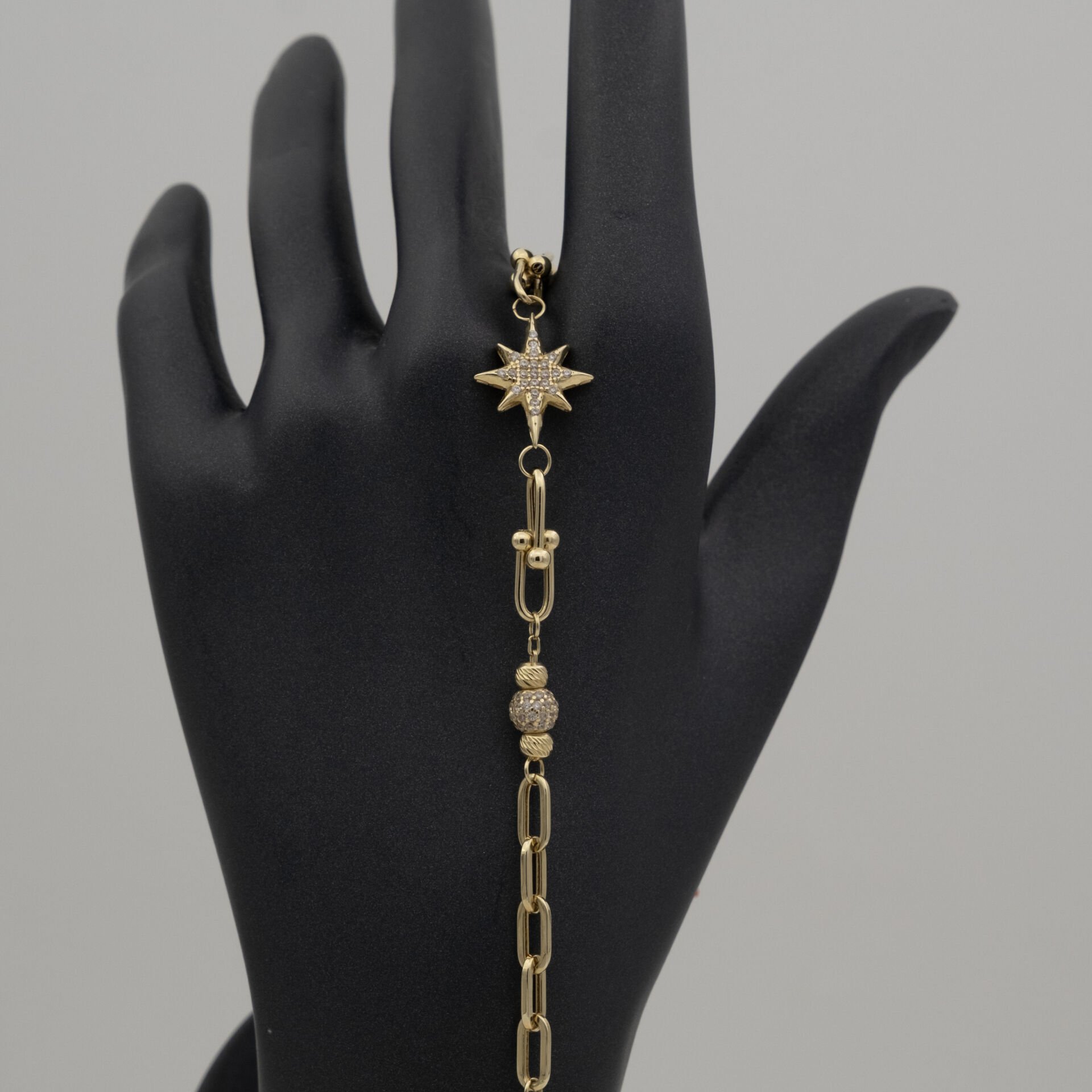 14 Ayar Yıldız Detaylı Altın Bileklik