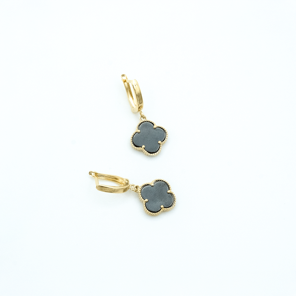 14 Ayar Siyah Detaylı Çiçek Altın Küpe