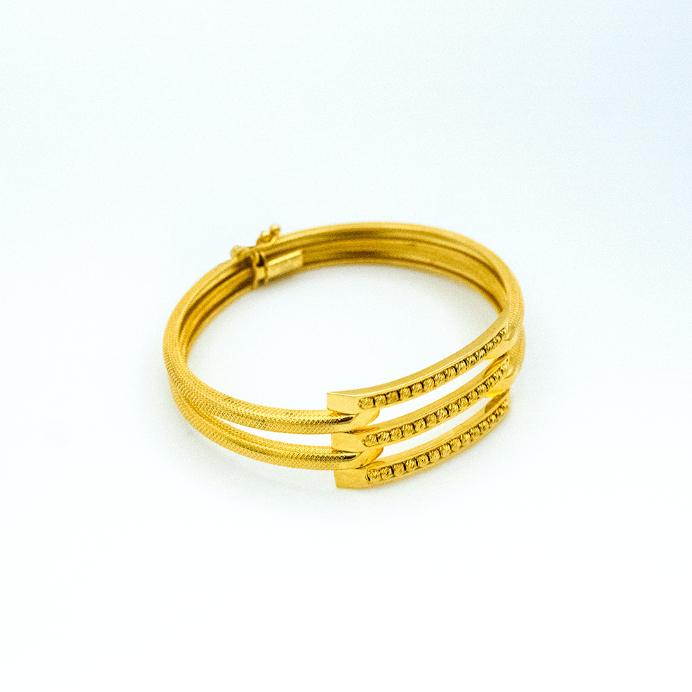 14 Ayar Işıltılı Yansıma Kelepçe Altın Bileklik