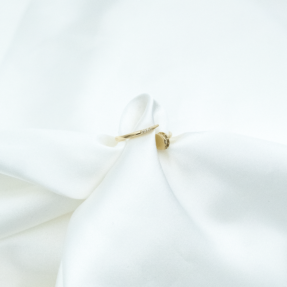 14 Ayar Taşlı Ayrık Altın Yüzük