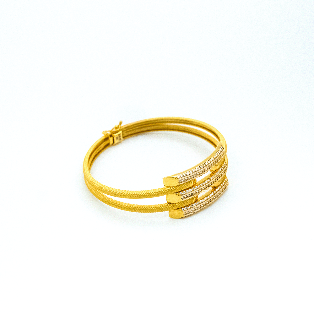 14 Ayar Zarif Yansıma Kelepçe Altın Bileklik